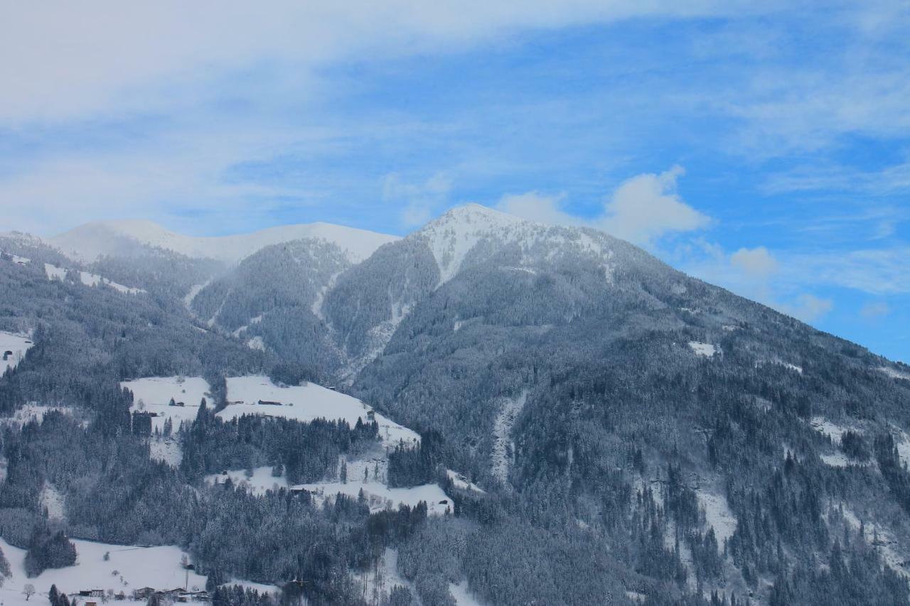 Gastehaus Treichl Hotel Fugen Bagian luar foto